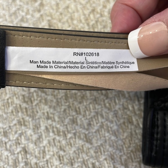 Steve Madden Quilted Faux Leather Belt Bag - Picture 11 of 11